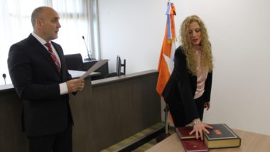 Prestó juramento la nueva Secretaria del Juzgado en lo Civil y Comercial Nº1 de Ushuaia
