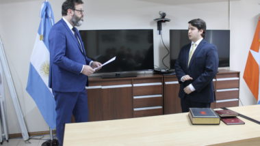 El Dr. Juan Tenaillon asumió como Prosecretario del Juzgado en lo Civil y Comercial Nº2 de Ushuaia