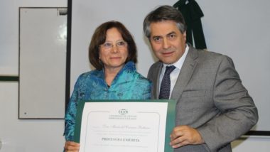 La UCES reconoció a la Doctora Battaini como Profesora Emérita